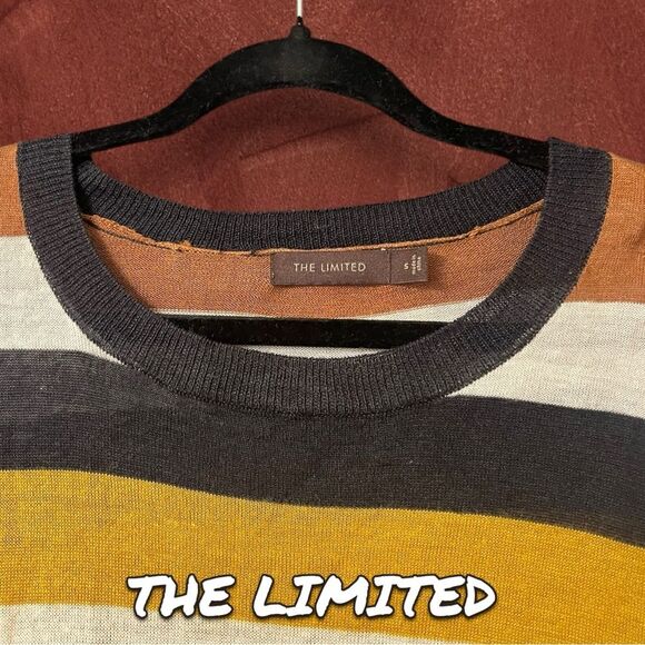 Preowned The Limited Striped Button-Side Sweater - Size Small - Picture 4 of 7